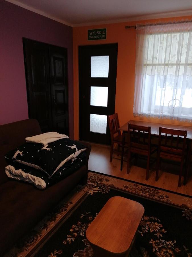 Dom I Pokoje Goscinne Zaruby سايني المظهر الخارجي الصورة